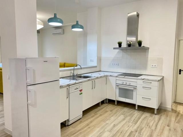 Flamenca Triana - Apartamento Wifi Con 2 Dormitorios 2 Sofas Camas 2 Banos Sevilla Exteriör bild